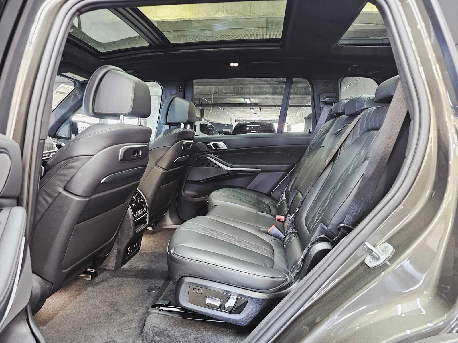 2026 BMW X7 M60i - Photo 25