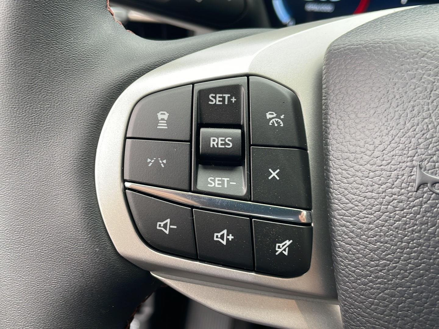 New 2026 Vapor Blue Metallic Ford Active image 15