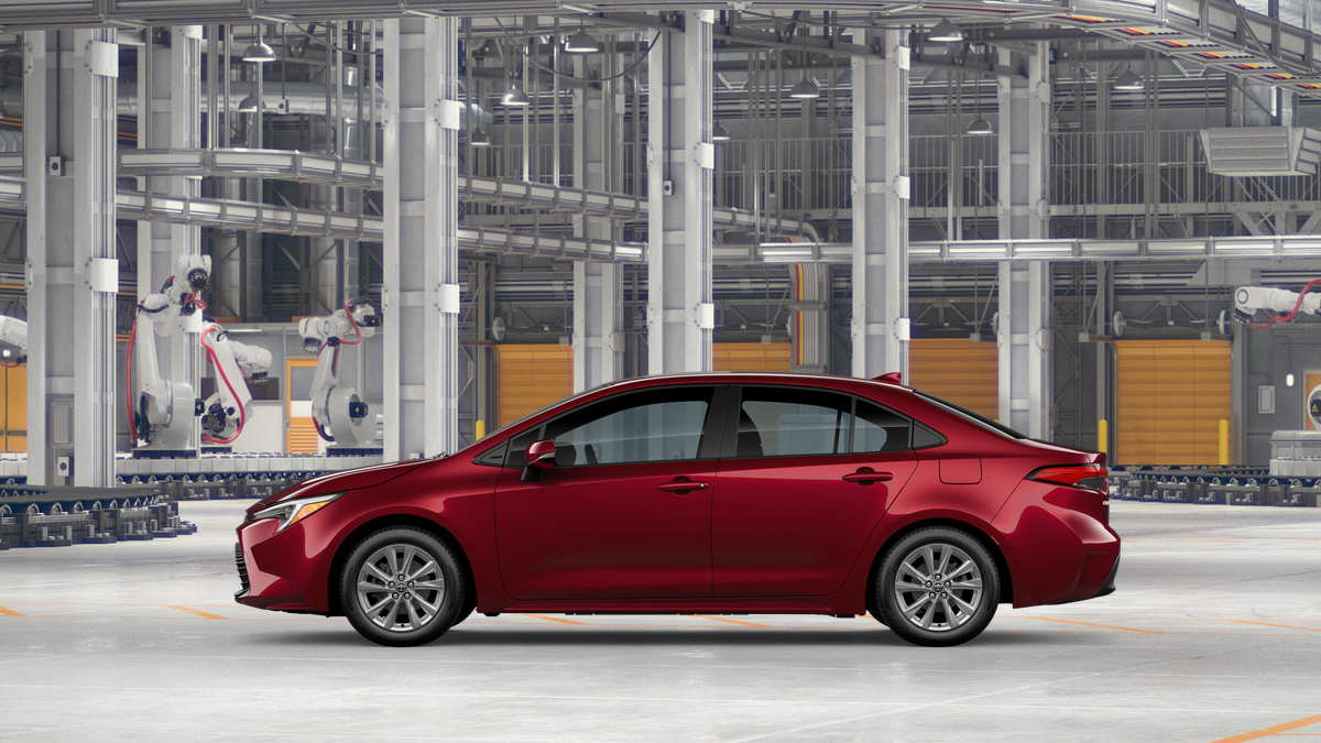 New 2027 Ruby Flare Pearl Toyota Hybrid XLE image 4