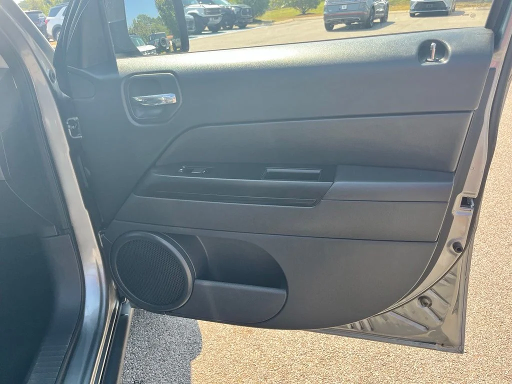 Used 2012 Gray Jeep Sport image 8