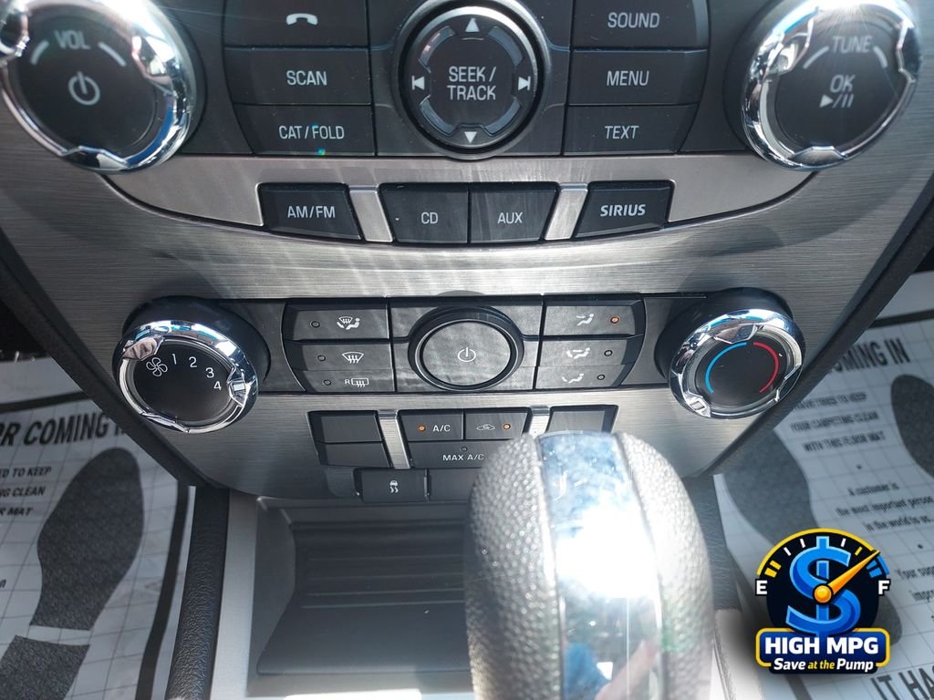 Used 2010 Gray Ford SE image 19