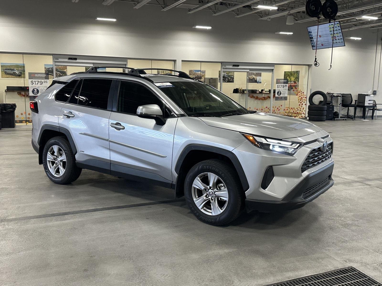 2024 Toyota RAV4 XLE - Photo 15