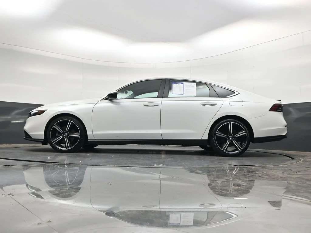 Used 2024 Platinum White Pearl Honda Sport image 44