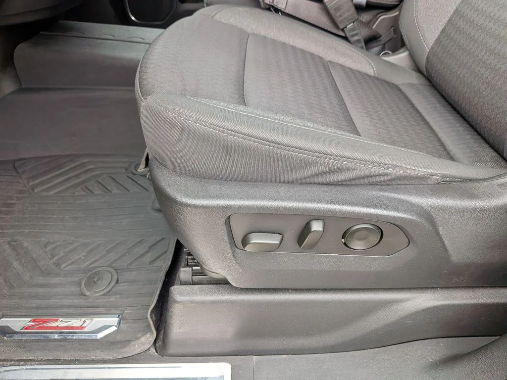 Used 2023 Black Chevrolet RST image 11