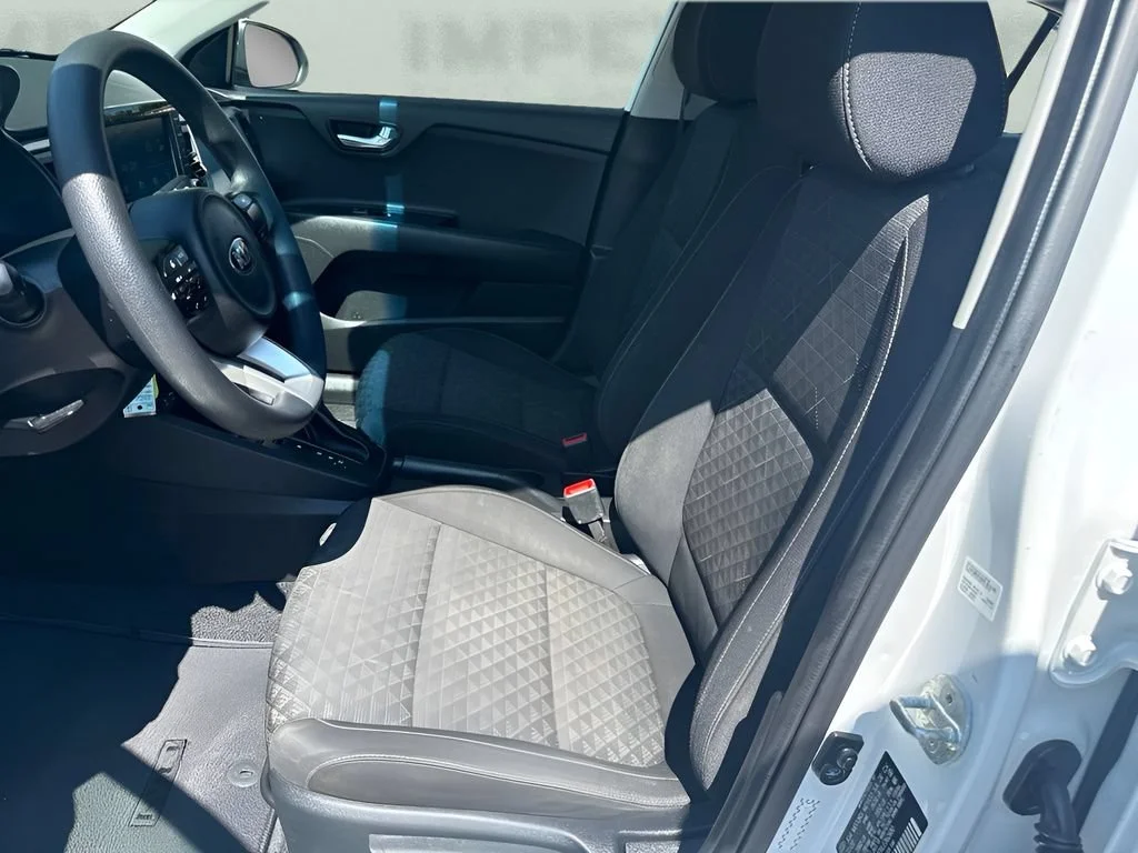 Used 2020  Kia LX image 10
