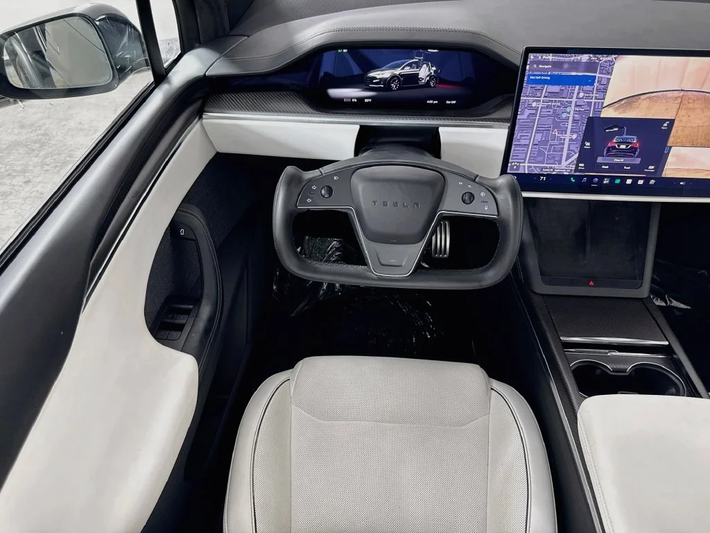 Used 2024 Black Tesla Plaid image 23