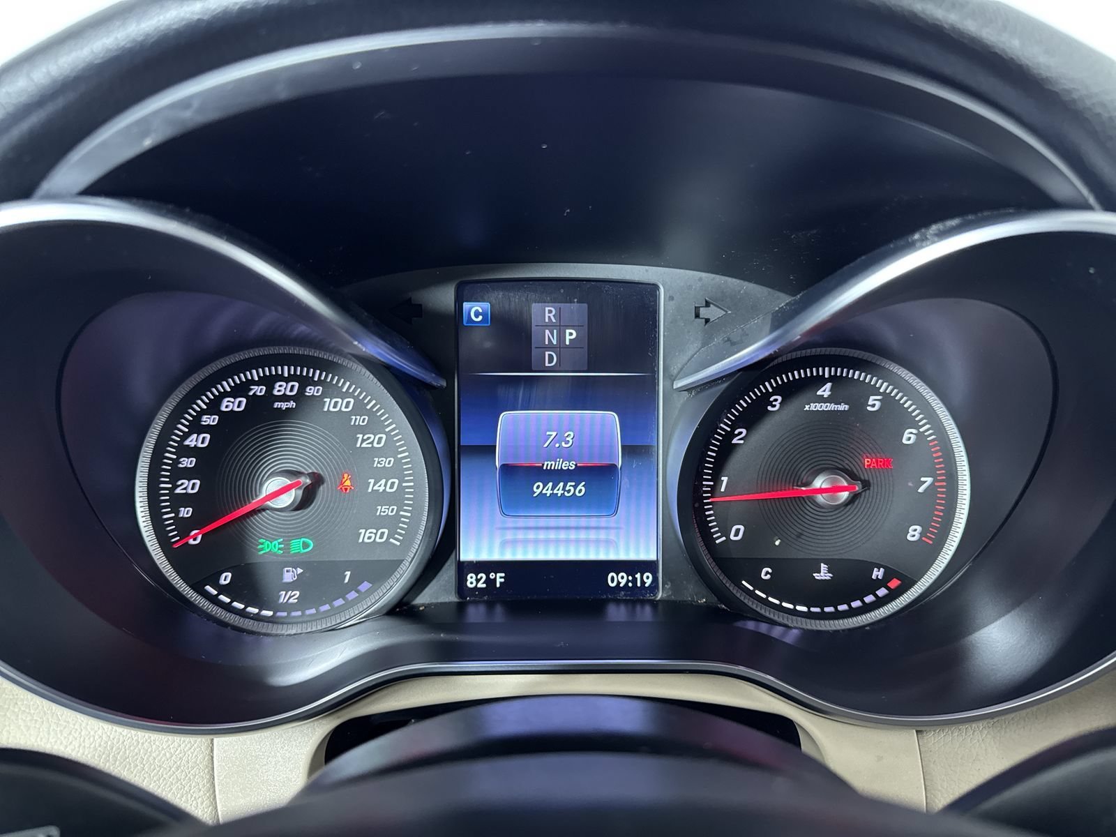 Used 2019 Polar White Mercedes-Benz GLC 300 image 19