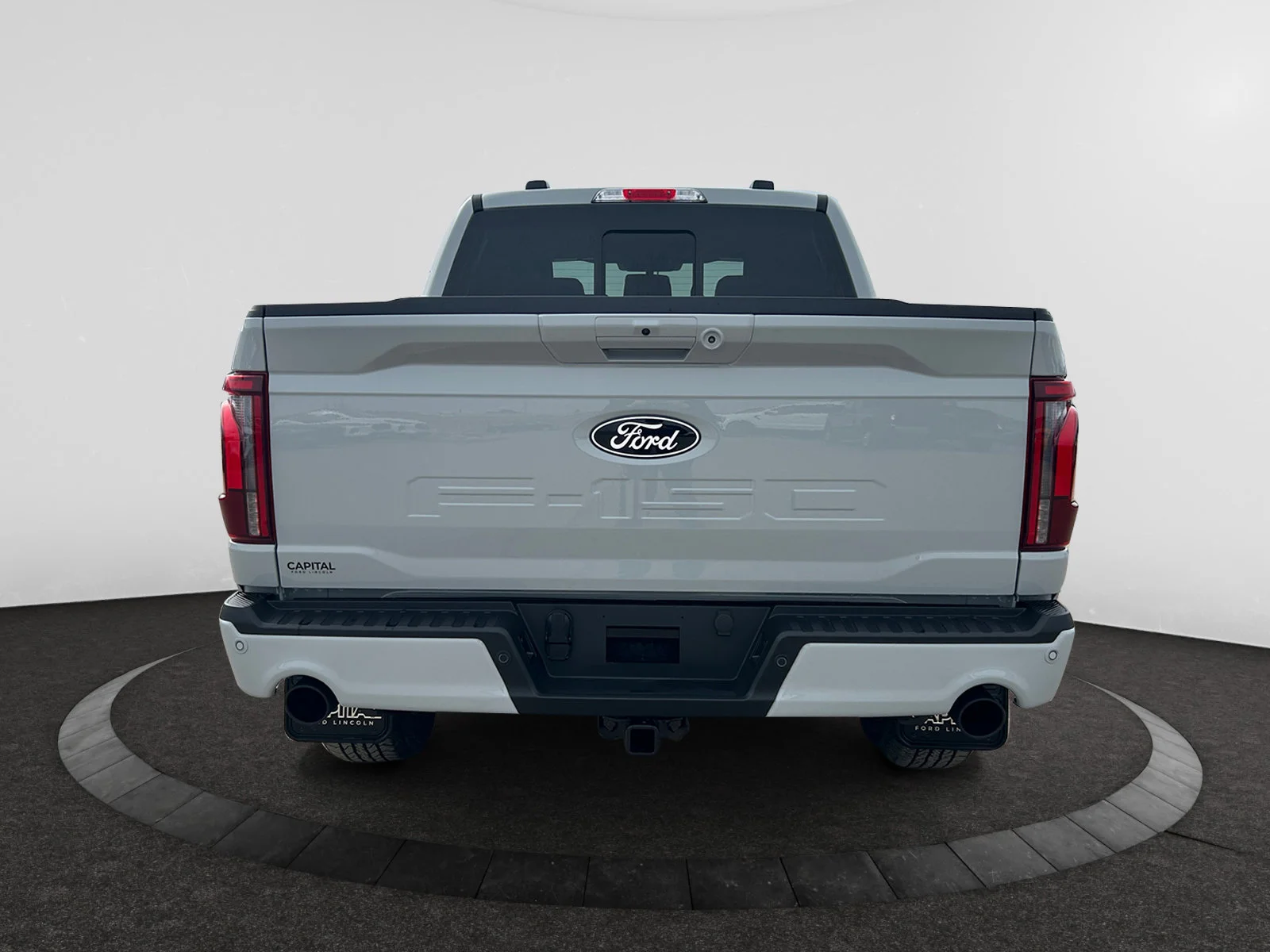 New 2026 Avalanche Ford Lariat image 4