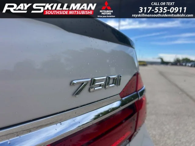 Used 2016 White BMW 750i xDrive image 7