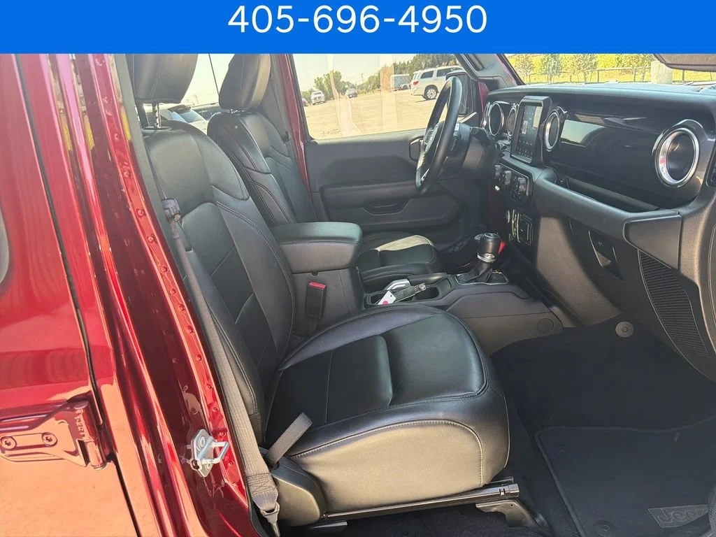 Pre-Owned 2022 Jeep Wrangler Unlimited Sahara Altitude