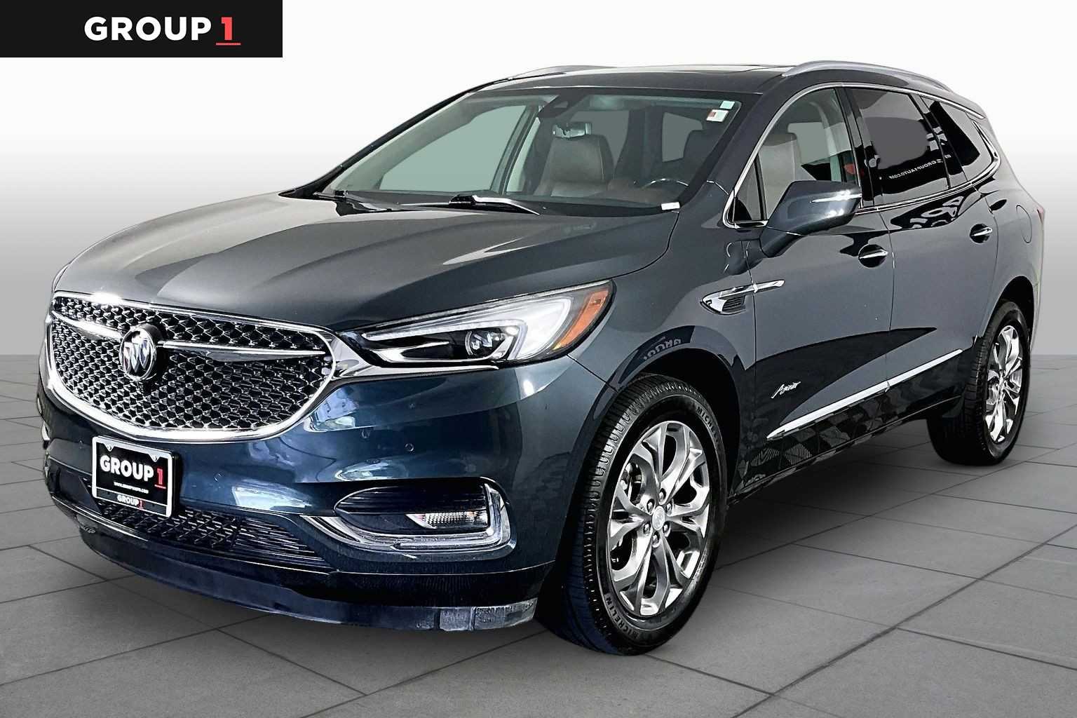 Used 2018 Includes Pitch Dark Night lower exterior accent color. Buick Avenir image 1