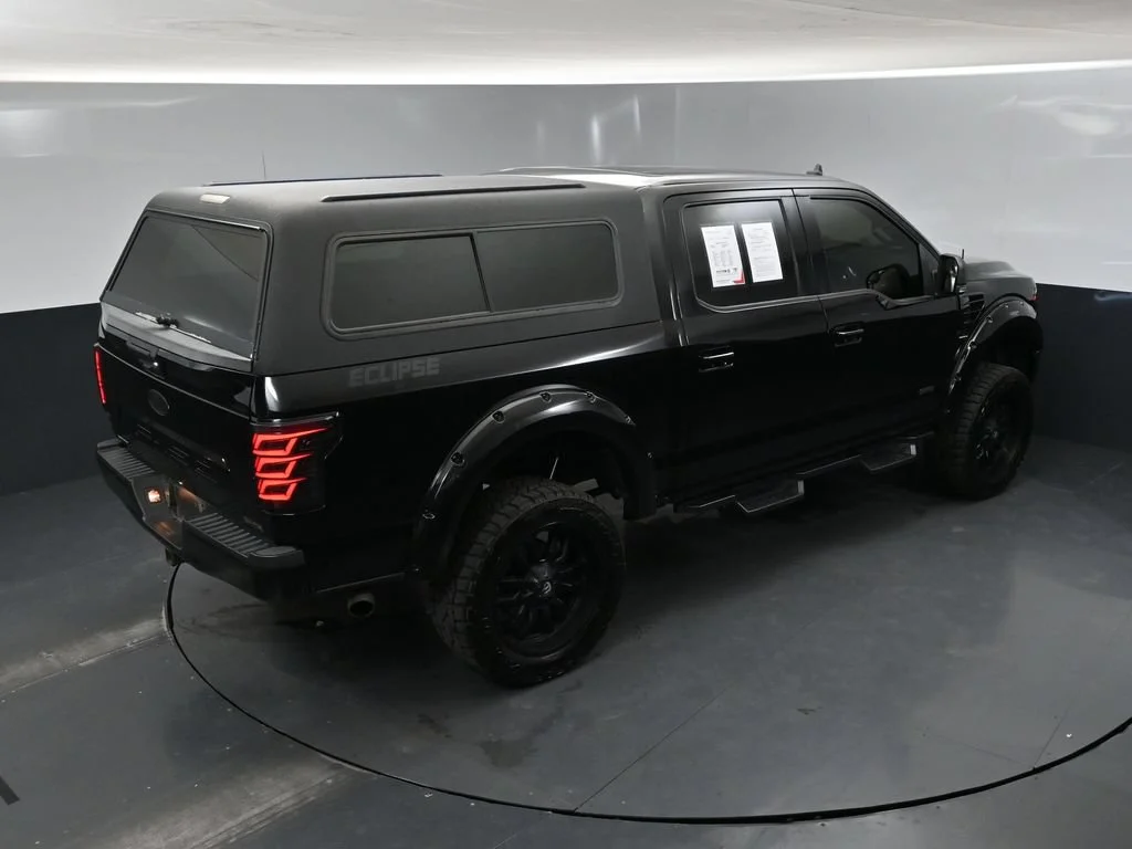 Used 2020 Black Ford XLT image 36