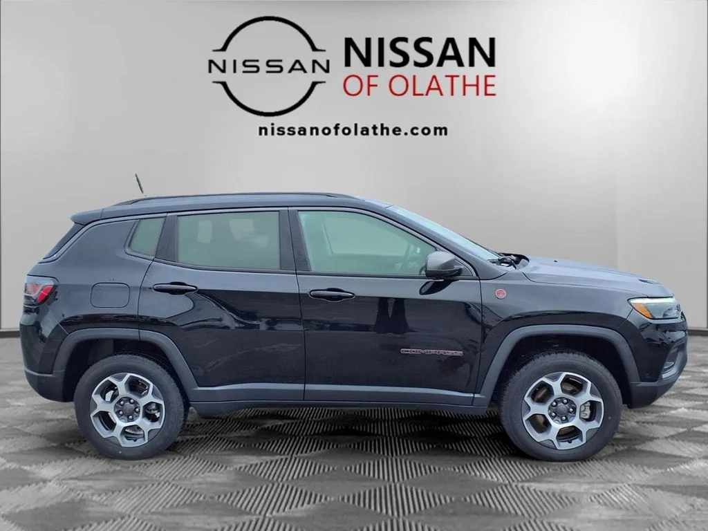 Used 2022 Black Jeep Trailhawk image 30