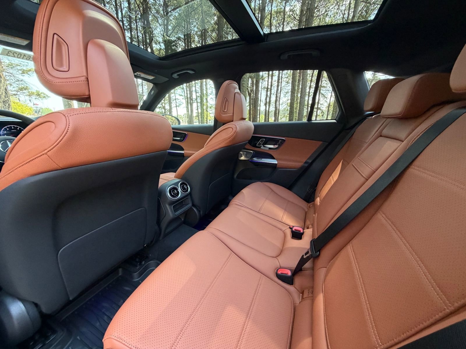 New 2026 Graphite Gray Metallic Mercedes-Benz GLC 300 image 40