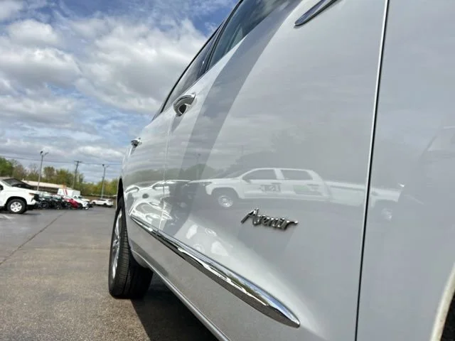 Used 2020 White Frost Tricoat Buick Avenir image 18