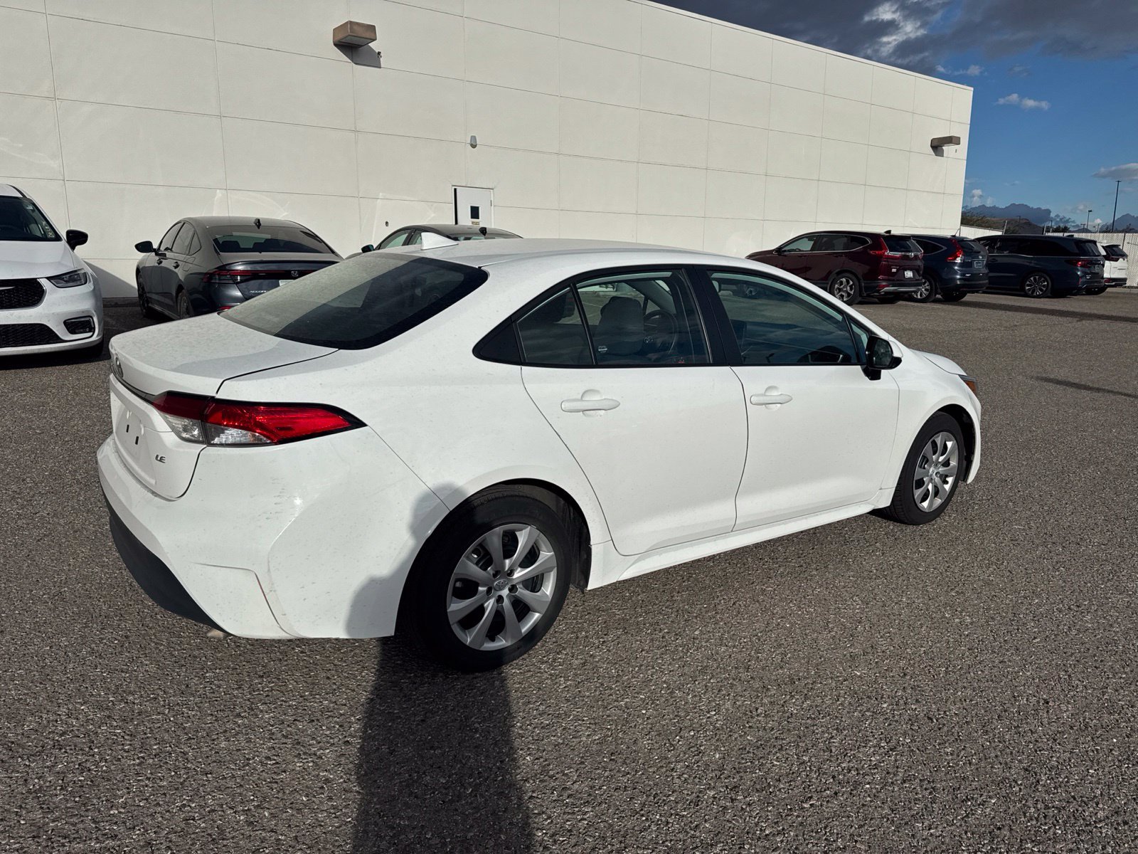 Used 2025 Ice Toyota LE image 5