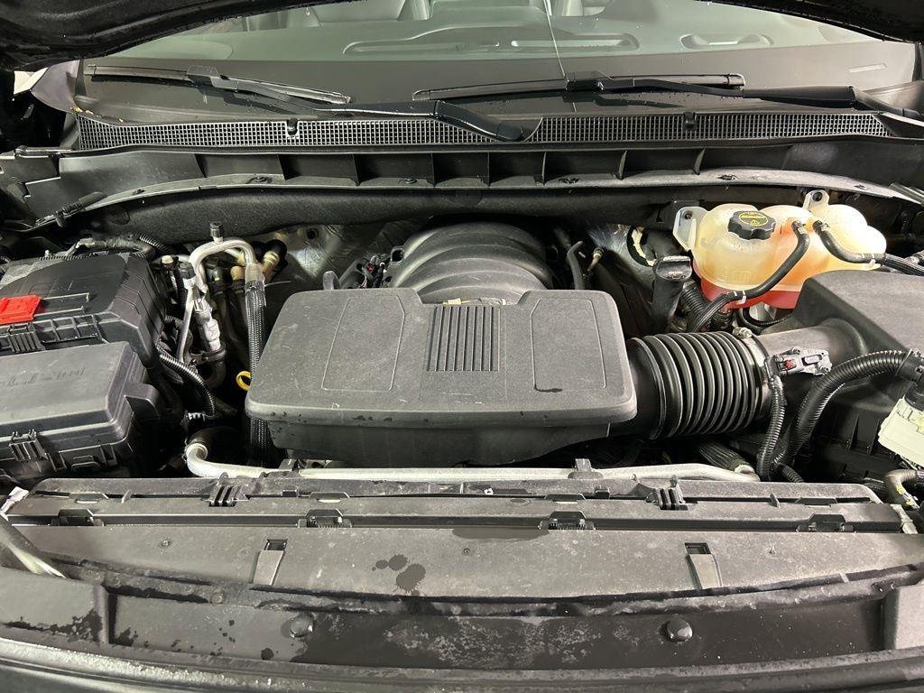 Used 2024 Black Chevrolet Z71 image 14