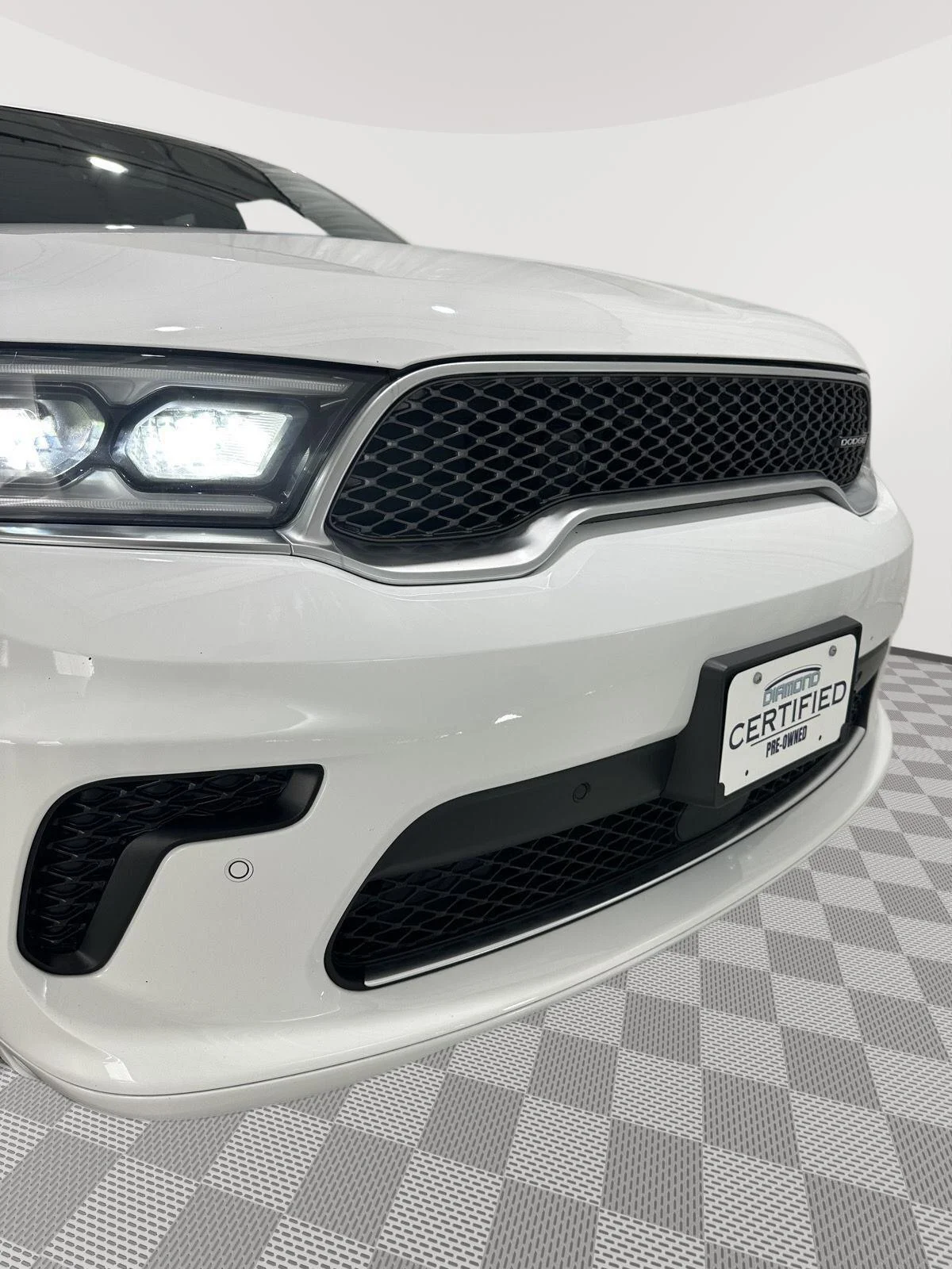 Used 2024 White Knuckle Dodge Citadel image 28
