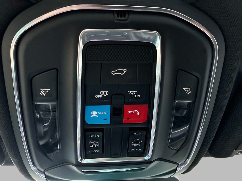 Used 2023 White Jeep Altitude X image 33