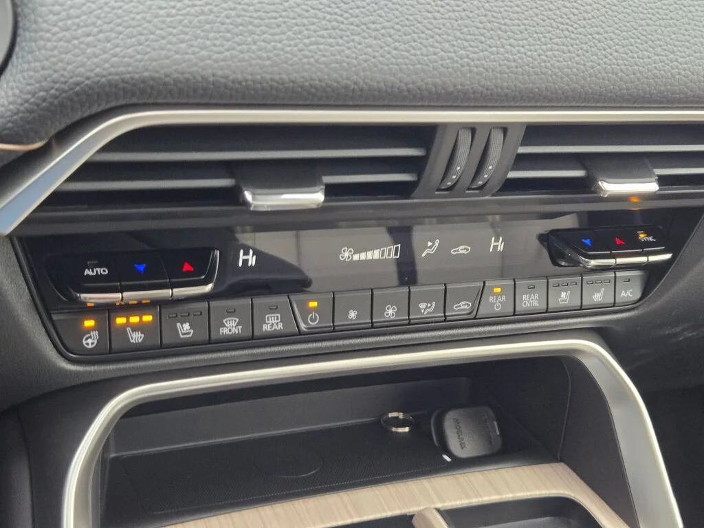 2026 Mazda CX-90 Preferred Package - Photo 26