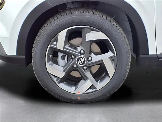 New 2026 White Hyundai SEL image 10