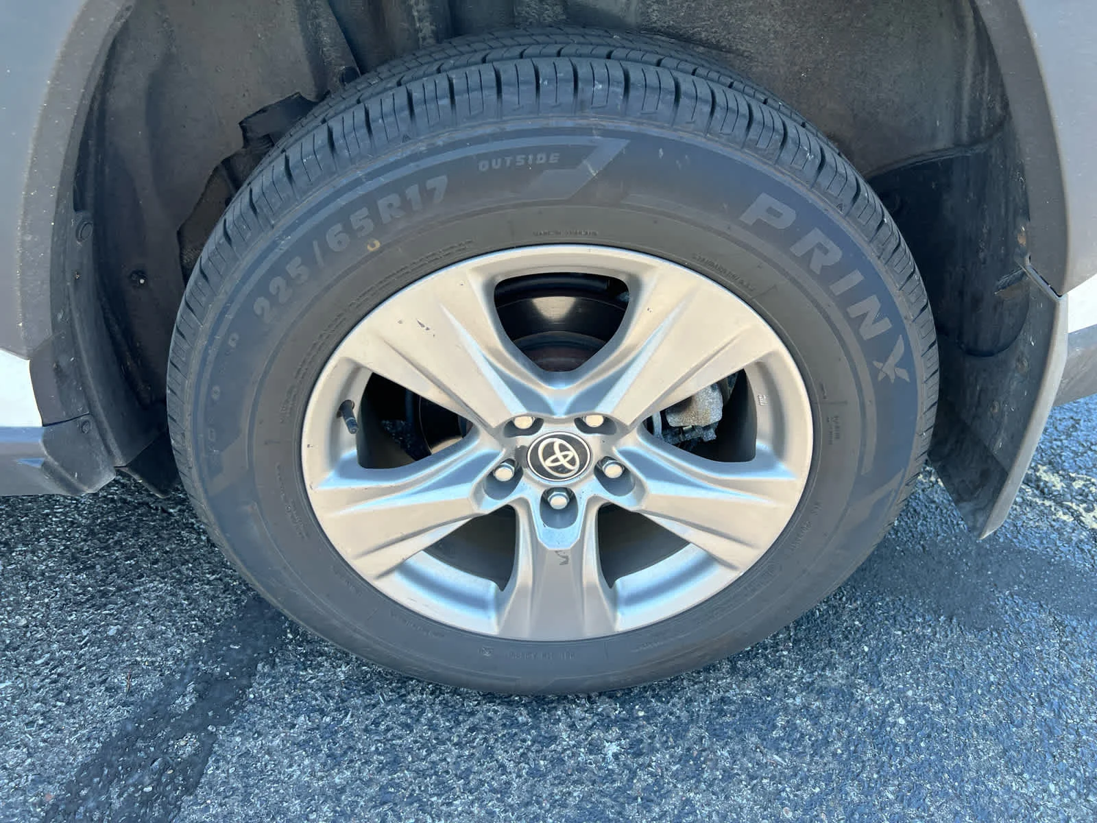 Used 2023 Ice Cap Toyota XLE image 20