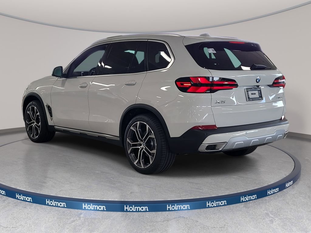 New 2026 Alpine White BMW sDrive40i image 6