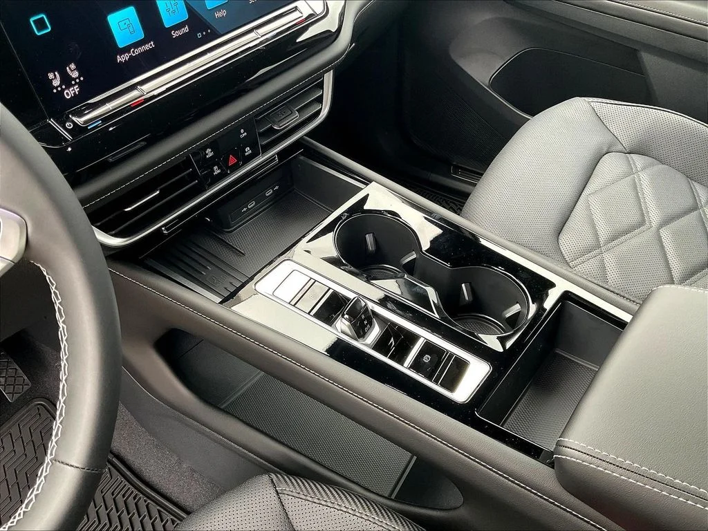 New 2026 Black Volkswagen SE w/Technology image 23