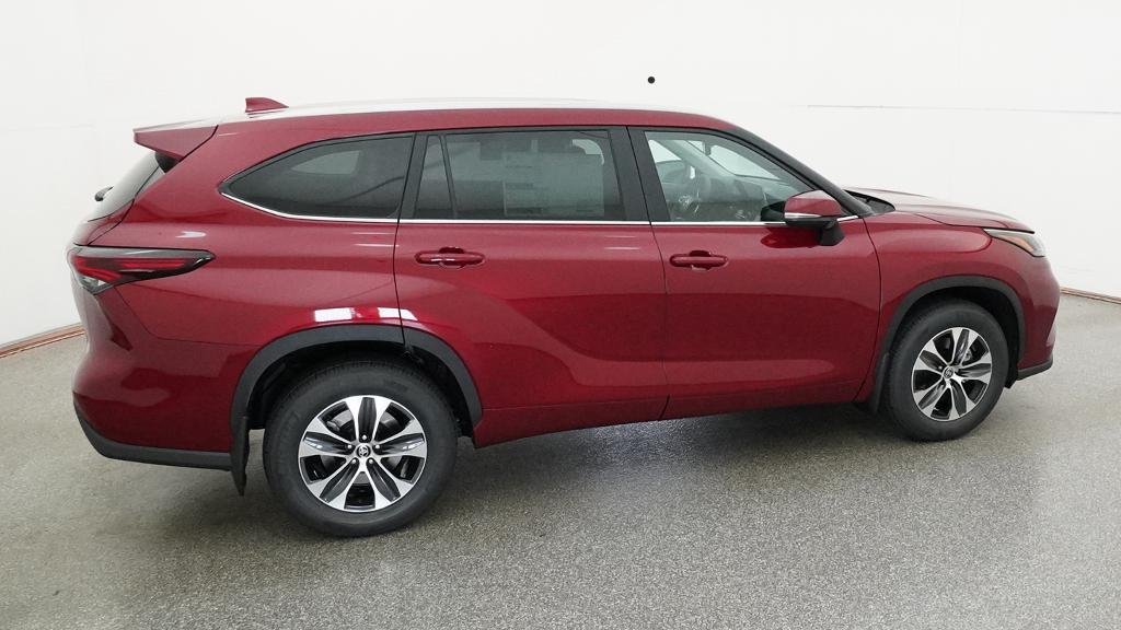 New 2026 Ruby Flare Pearl Toyota XLE image 16