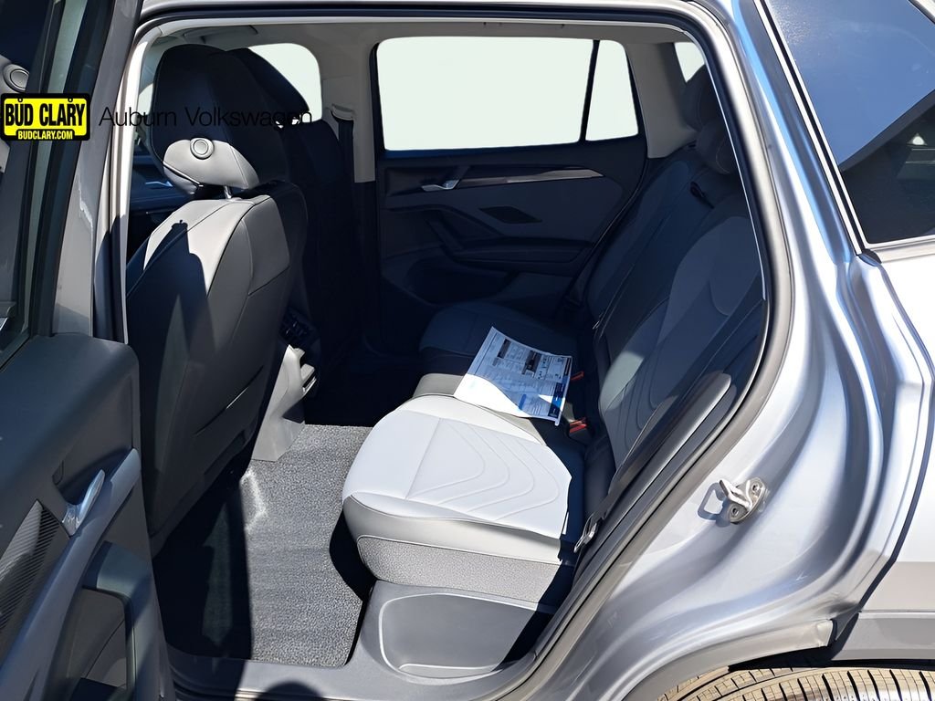 2025 Volkswagen Tiguan SE - Photo 15