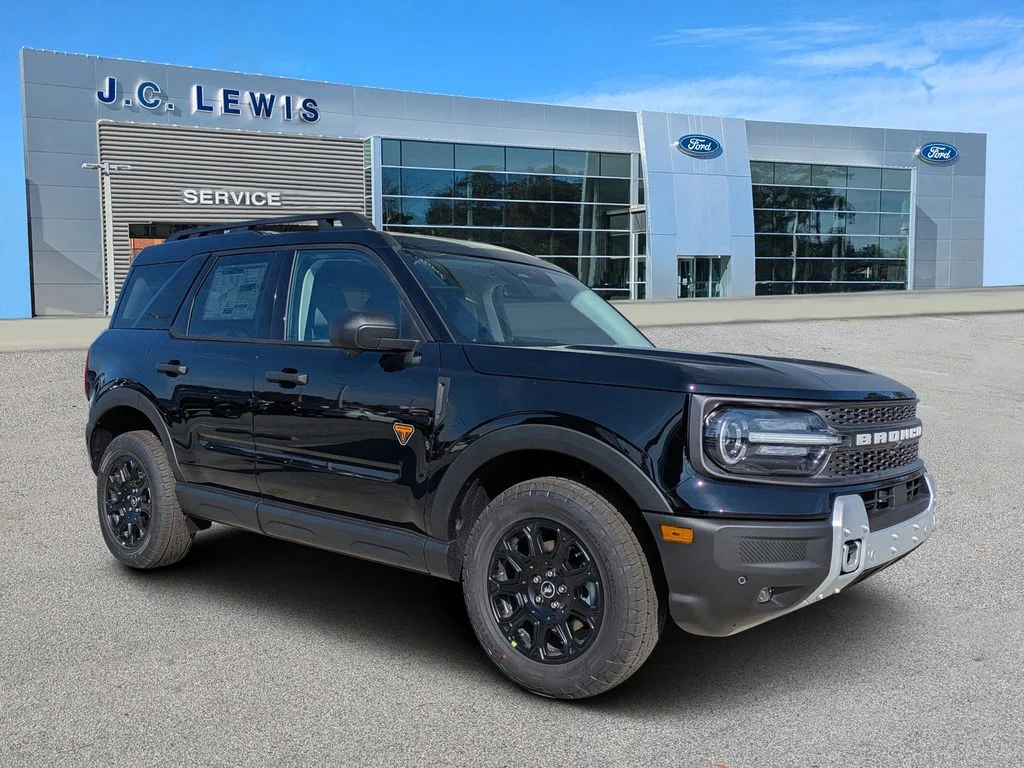 New 2025 Shadow Black Ford Badlands image 1