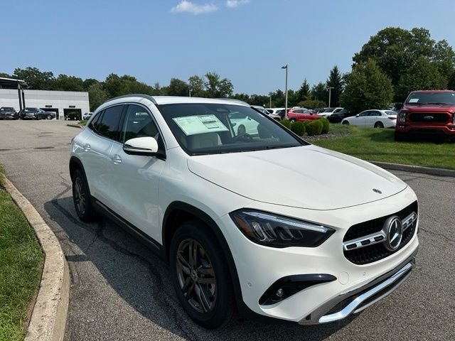 New 2026 Polar White Mercedes-Benz GLA 250 image 7