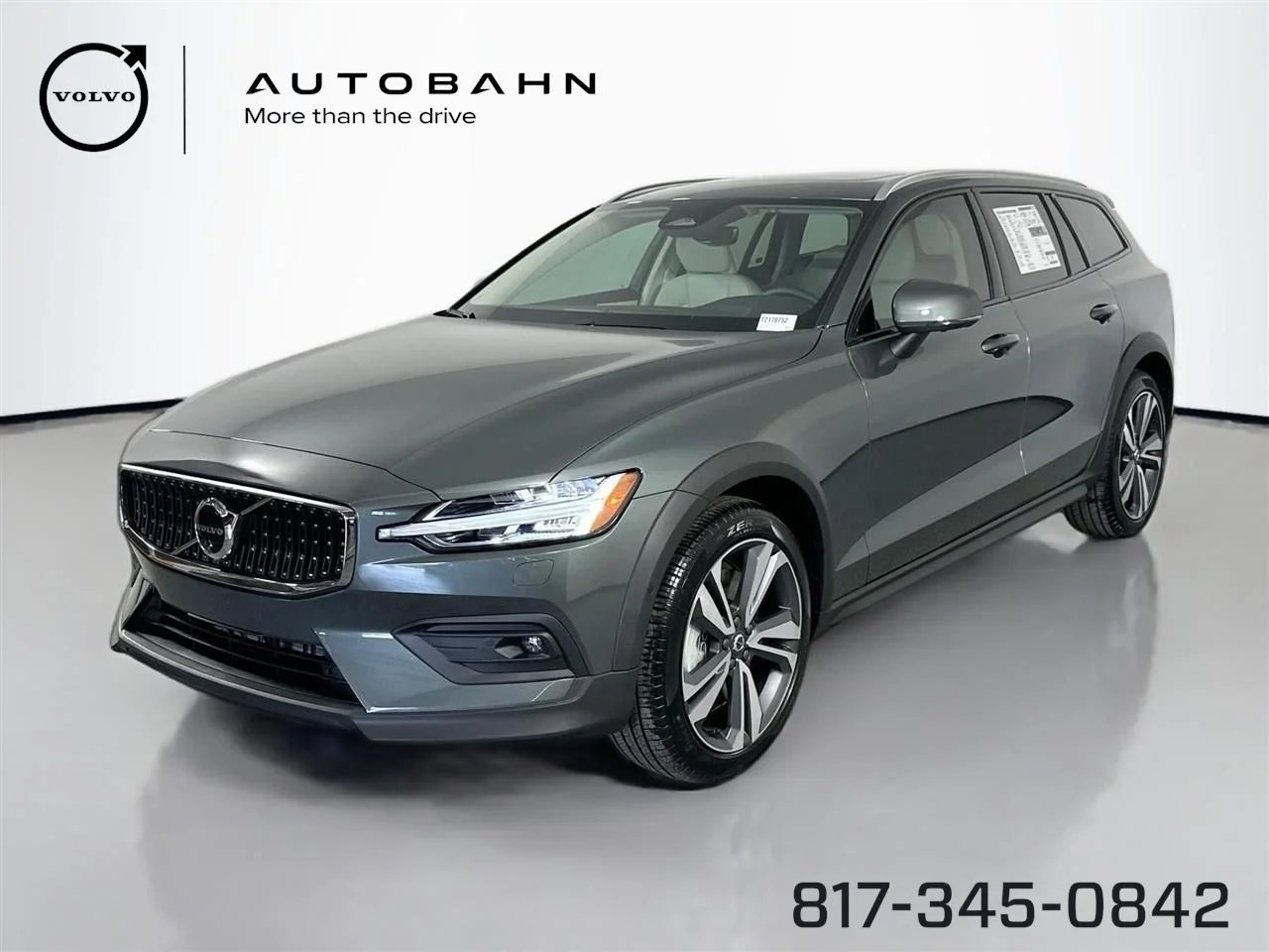 2026 Volvo V60 Cross Country B5 Plus AWD's photo