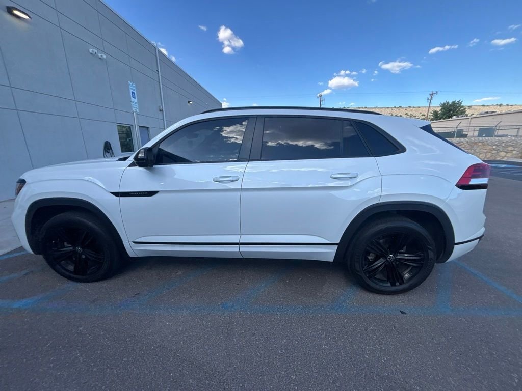 Used 2023 White Volkswagen 2.0T SEL R-Line image 15