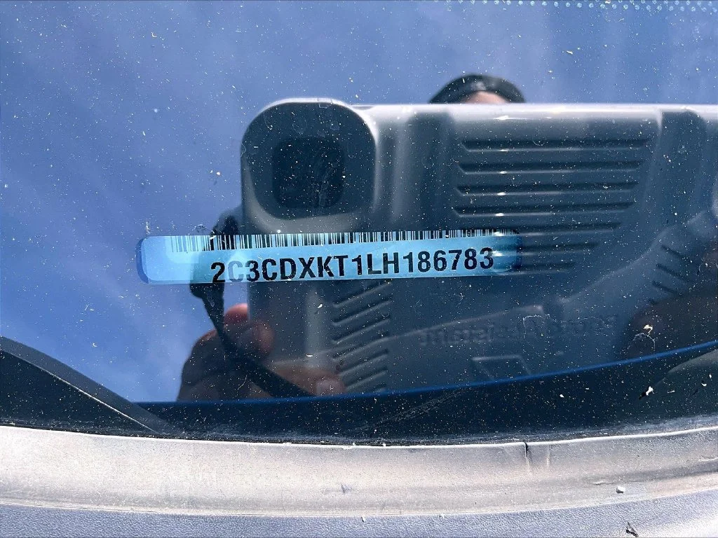 Used 2020 Blue Dodge Police image 33