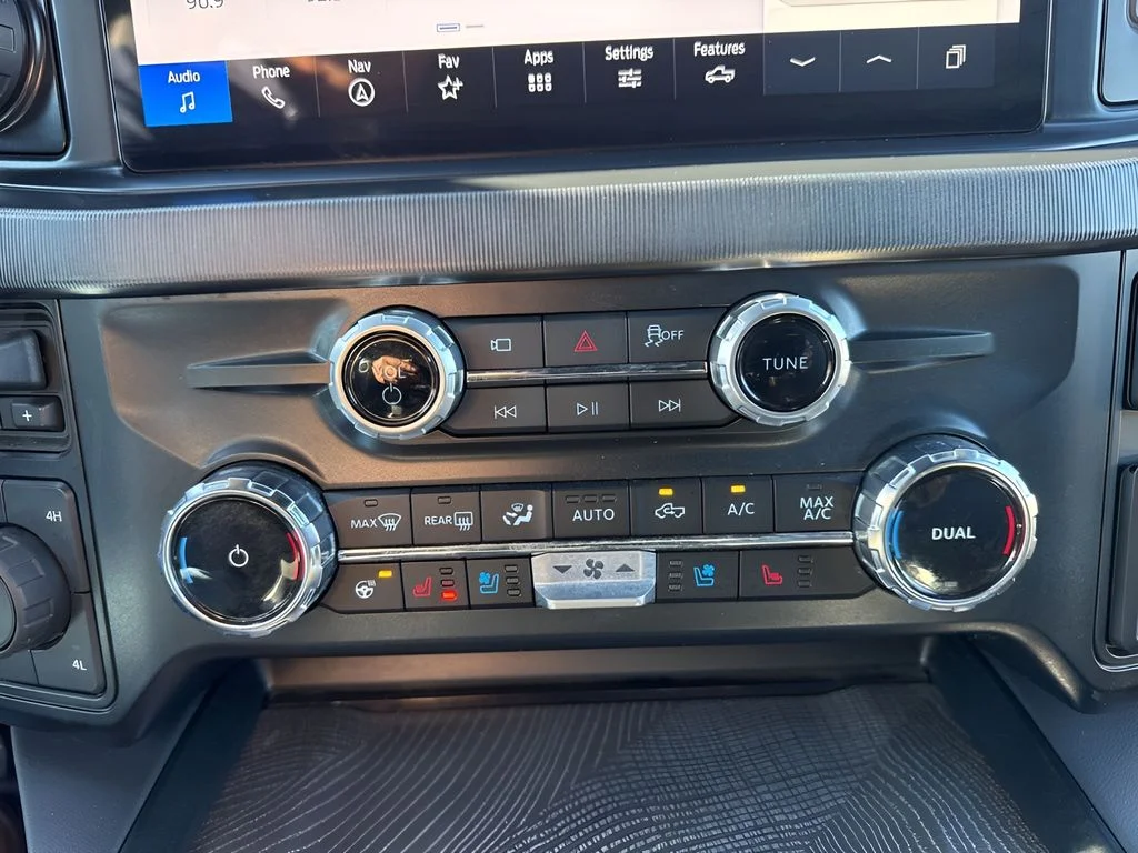 Used 2025 Black Ford Platinum image 21
