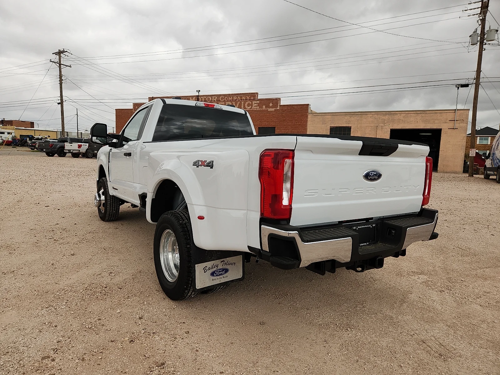 New 2026 Oxford White Ford F-350® XLT image 5