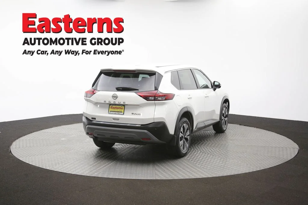 Used 2023 White Nissan SV image 39