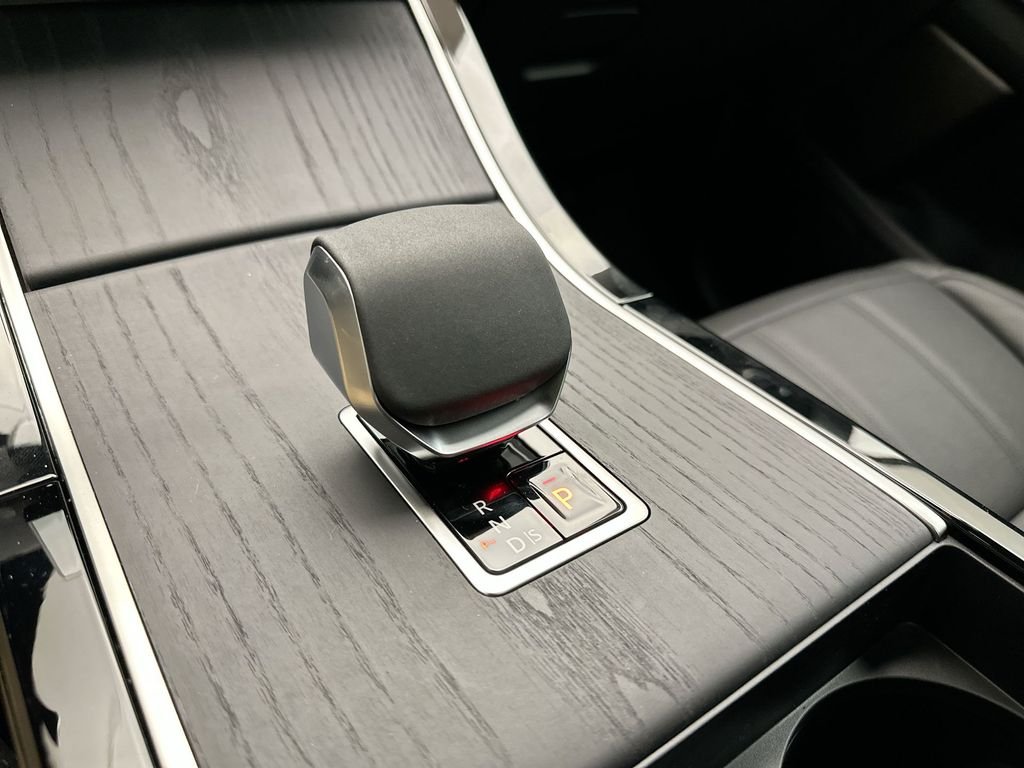 Used 2026 Fuji White Land Rover S image 12