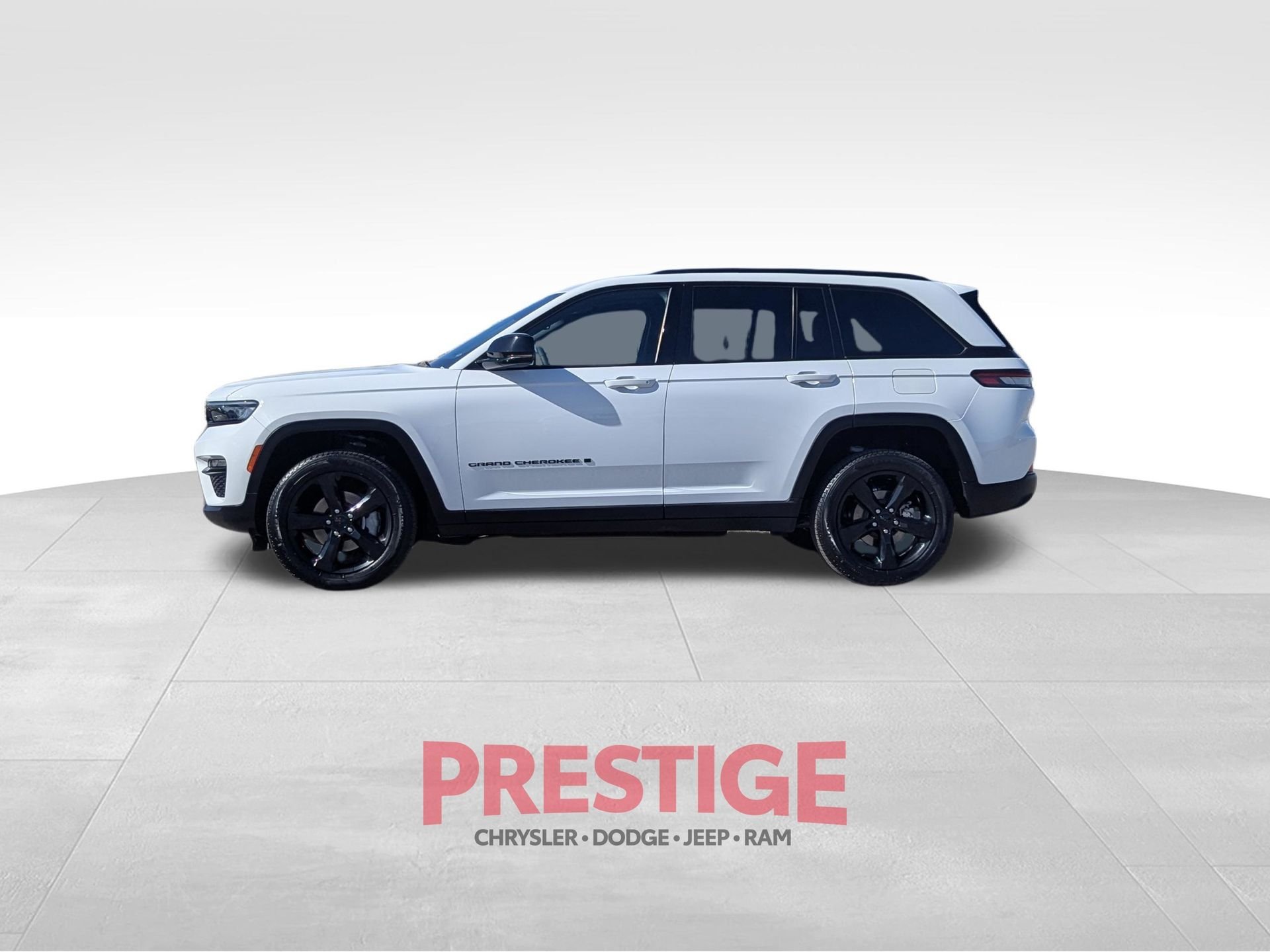 Used 2024 White Jeep Limited image 14