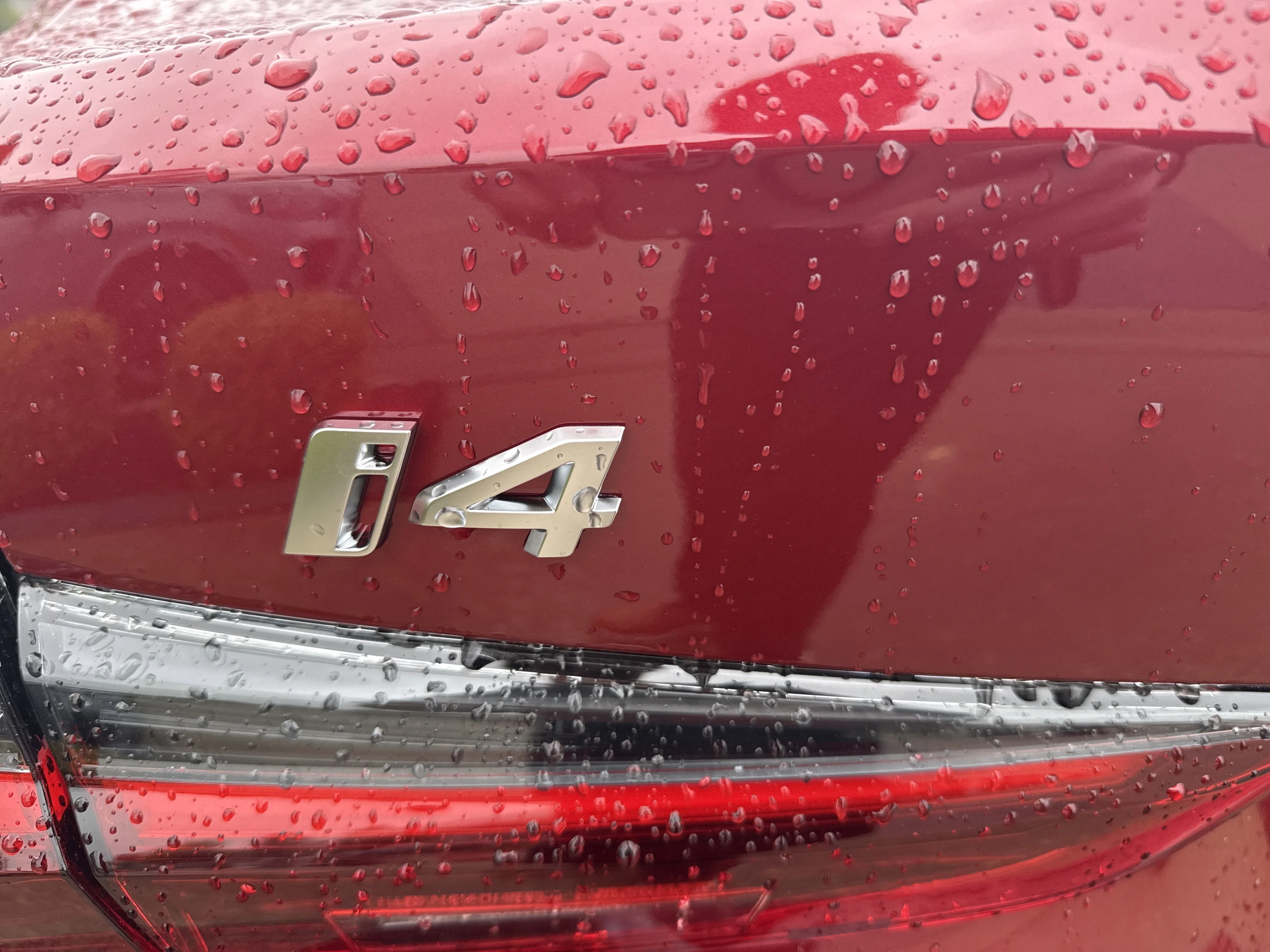 New 2026 VEGAS RED BMW xDrive40 image 8