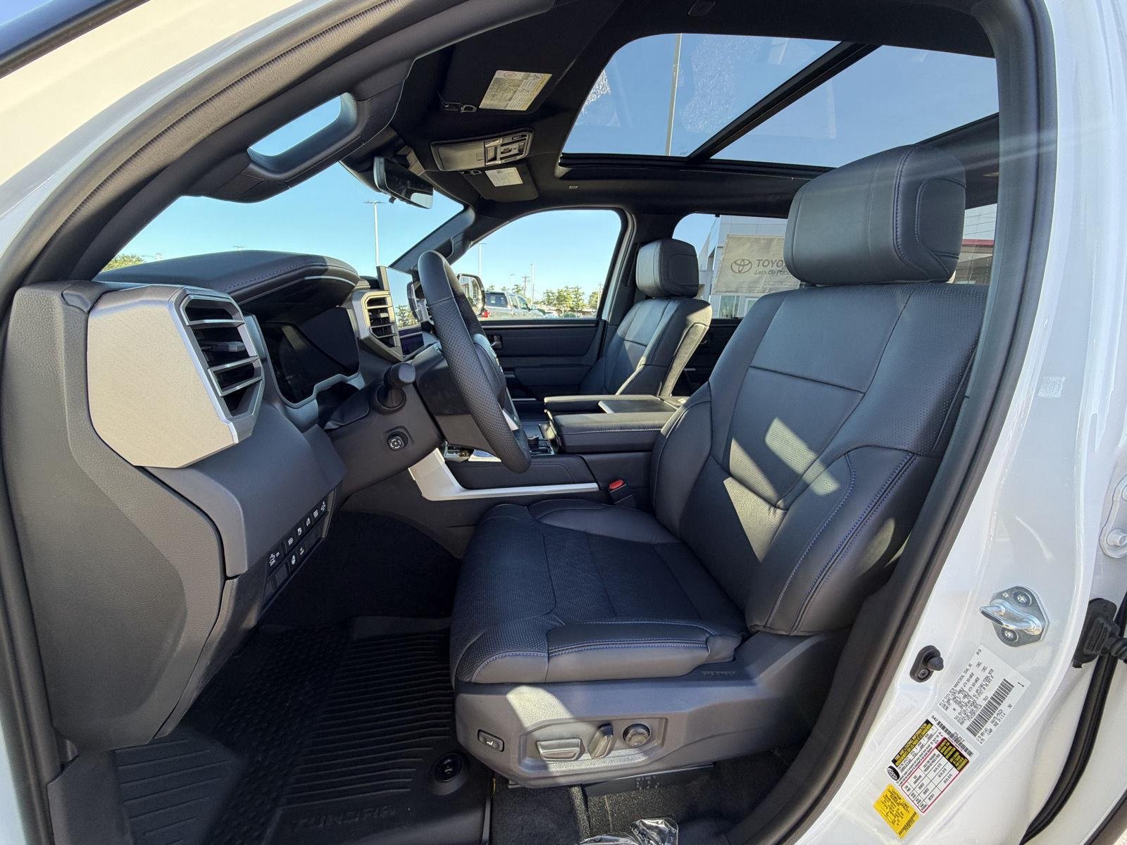 New 2026 Wind Chill Pearl <sup>1</sup> Toyota Tundra Platinum image 11