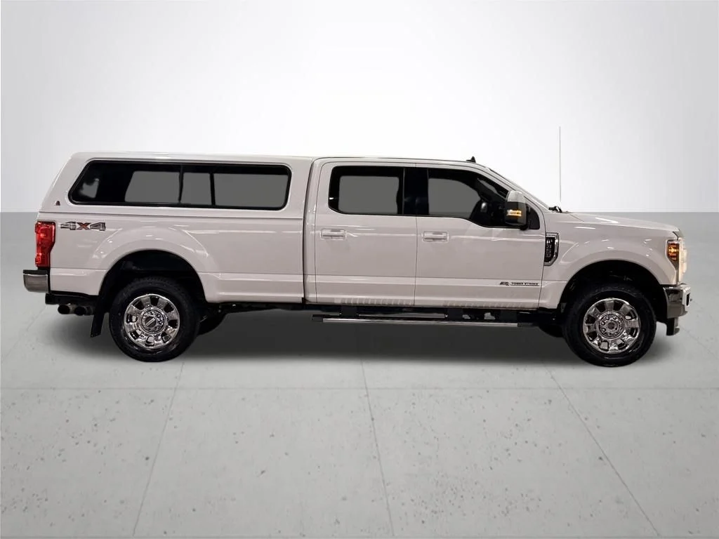 Used 2019 White Ford Lariat image 9