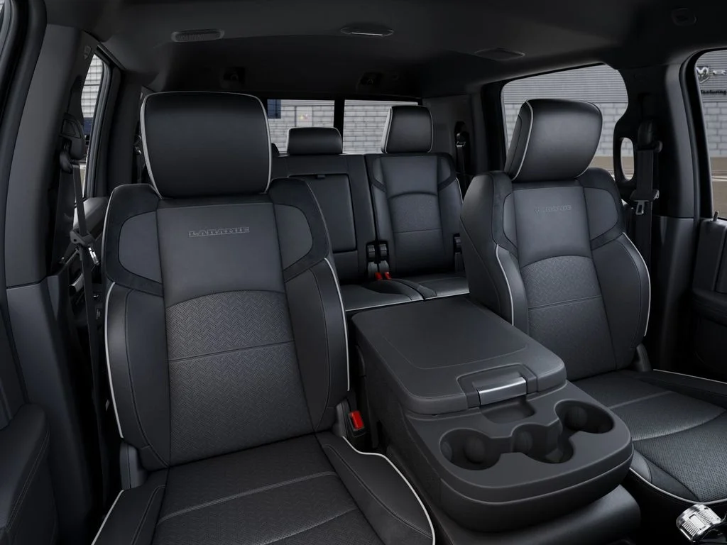 New 2026 Diamond Black Crystal Pearl-Coat Exterior Paint RAM Laramie image 16