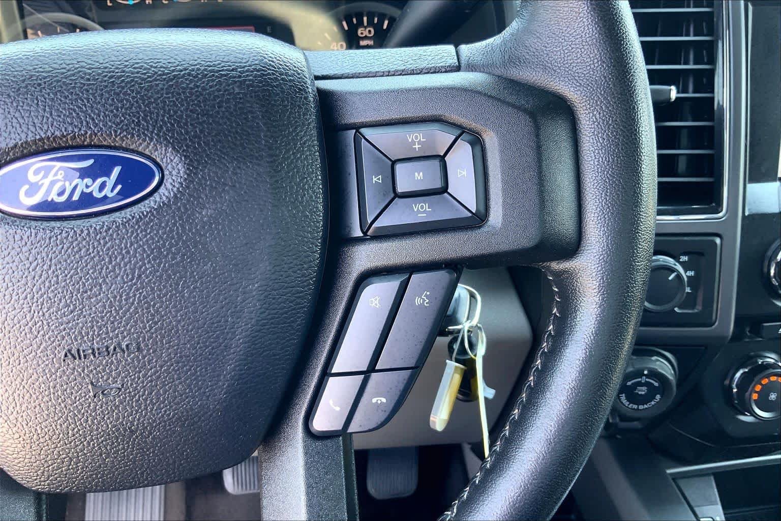 Used 2017 Blue Jeans Metallic Ford XLT image 23