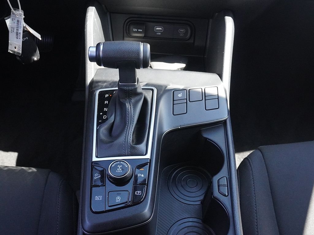 Used 2024 White Kia LX image 47