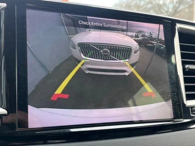 Used 2023 White Chrysler Touring L image 31