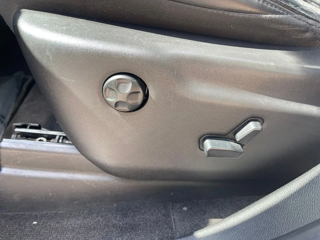 Used 2014 Black Jeep Limited image 16