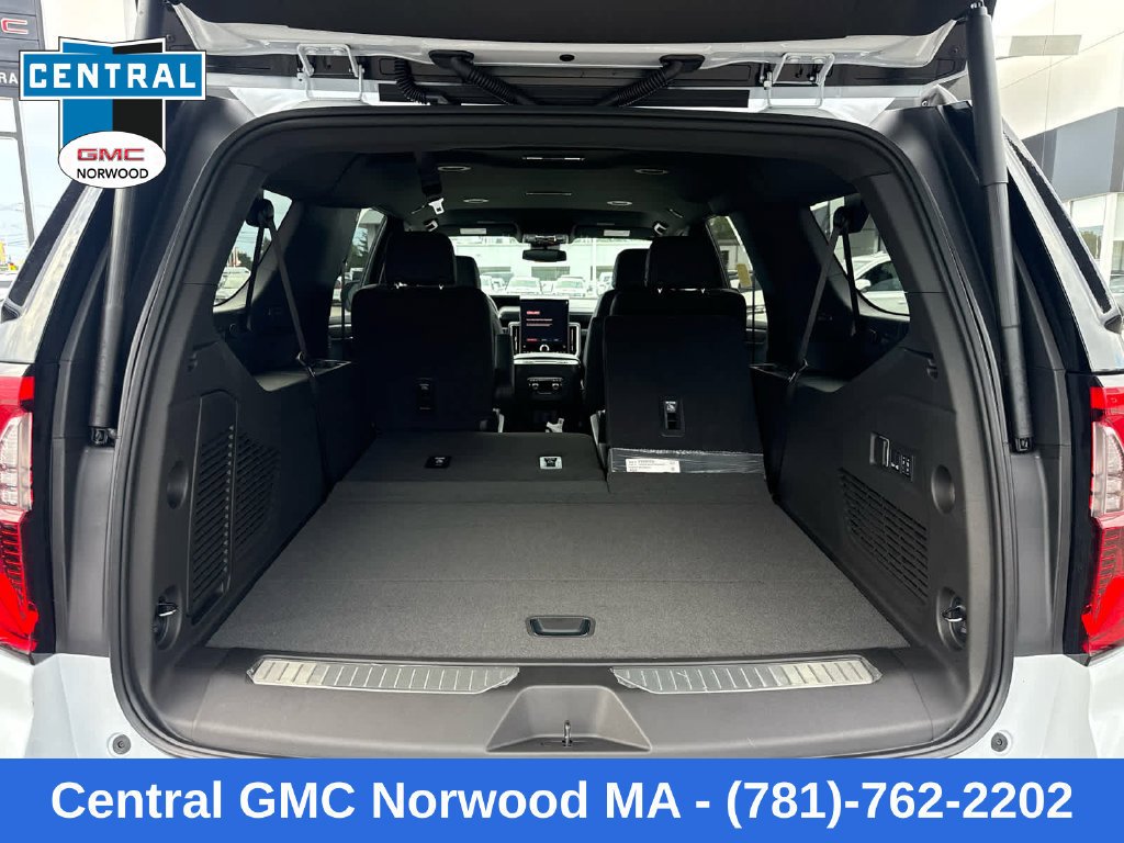 2026 GMC Yukon XL Denali - Photo 12