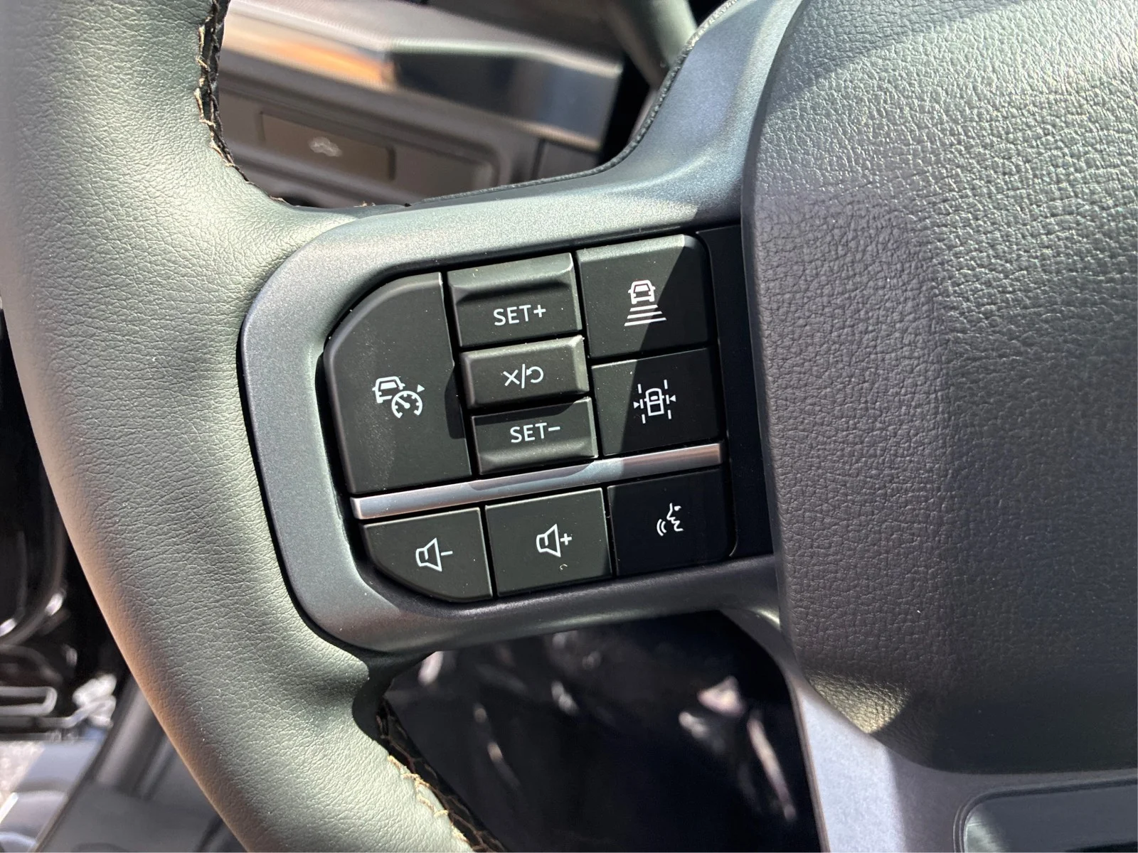 New 2026 Agate Black Metallic Ford Lariat® image 22
